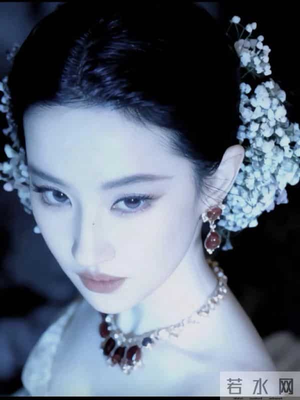 刘亦菲“这几张图”美爆了!看了都想存的地步。