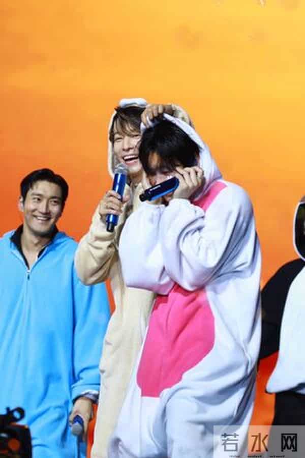 直击／SJ还要唱台北大巨蛋！　金希澈霸气发话：我们50年后原地见