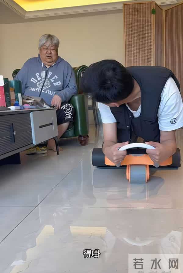 曝知名港星赌博输光家产，欠下百亿巨债驾车逃跑！豪车豪宅被查封