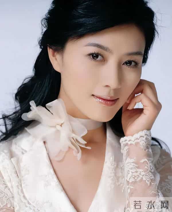 爹瘫妈死夫去世，五年内经历三重暴击，如今田海蓉过得还好吗？