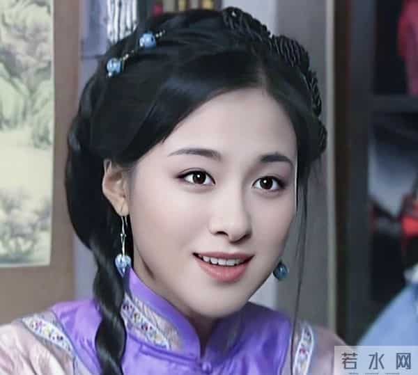 娱乐圈满族美女图鉴：每一位都貌美如花，谁最令你意想不到？