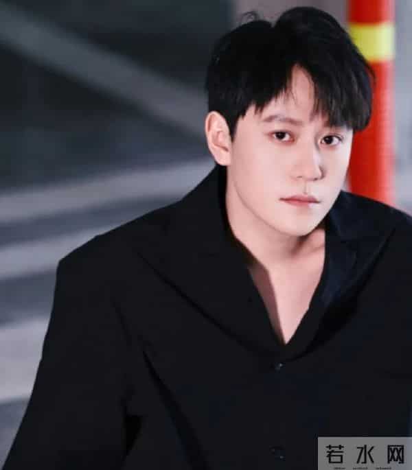 当37岁毛晓彤遇上34岁秦俊杰，我才终于明白，为何说CP感是门玄学