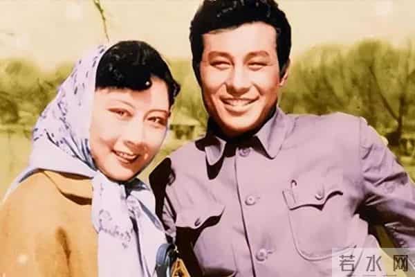 照顾患病妻子60年,儿女事业有成家庭幸福,他却只想做个普通老头