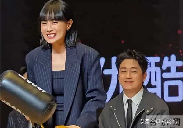 从“金童玉女”到“反目成仇”，潘粤明终于迎来了“翻身”