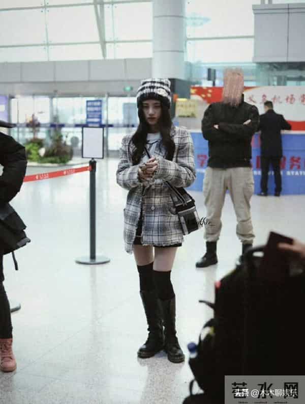 路人镜头下鞠婧祎，也太美了吧！