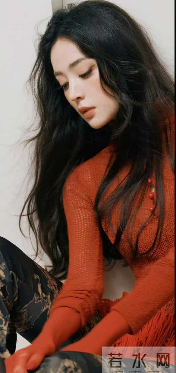 娜扎 很别致的上衣