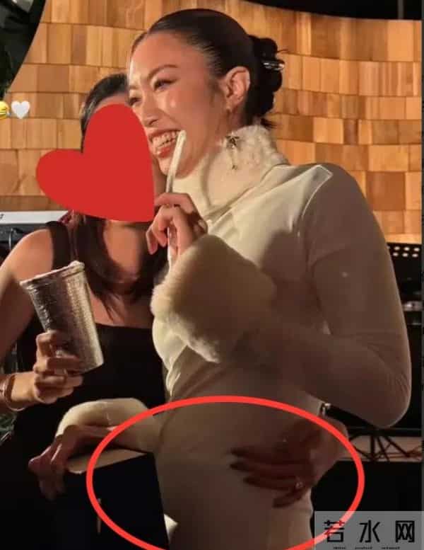 霍启仁举办婚礼妻子似有孕!大嫂郭晶晶前去帮忙,霍震霆再当爷爷