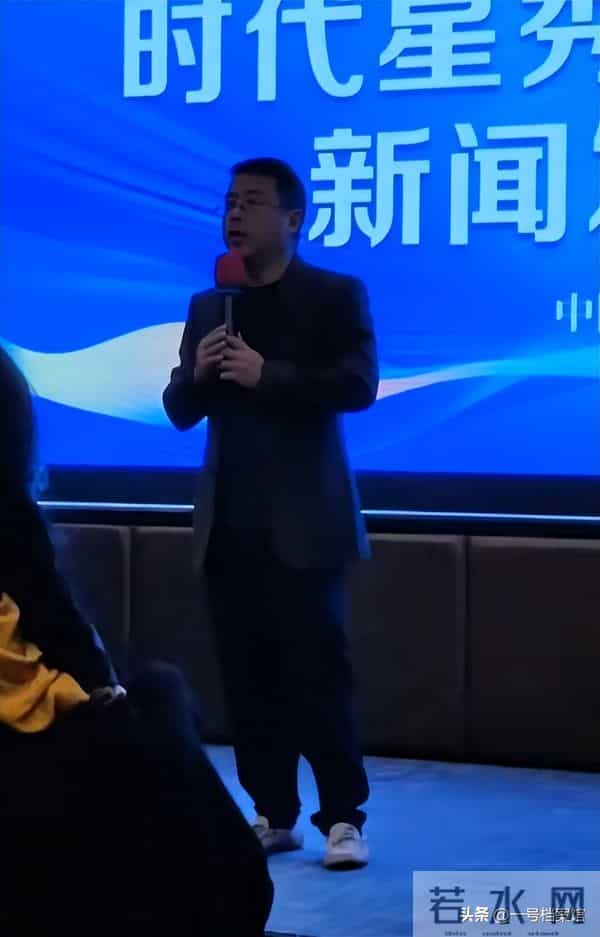 吃中国饭砸中国碗！扬言要让中国向世界道歉的阿丘，如今活成这样