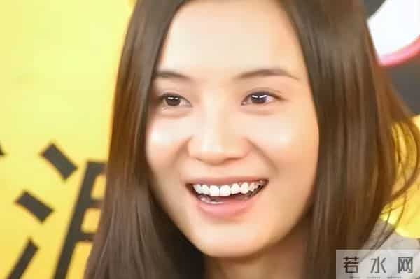 与名导同居多年绯闻缠身的宋佳，45岁再破天花板