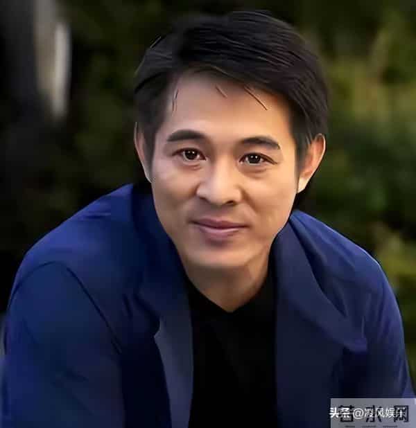 机关算尽太聪明?结婚26年后,一张照片暴露利智李连杰真实感情