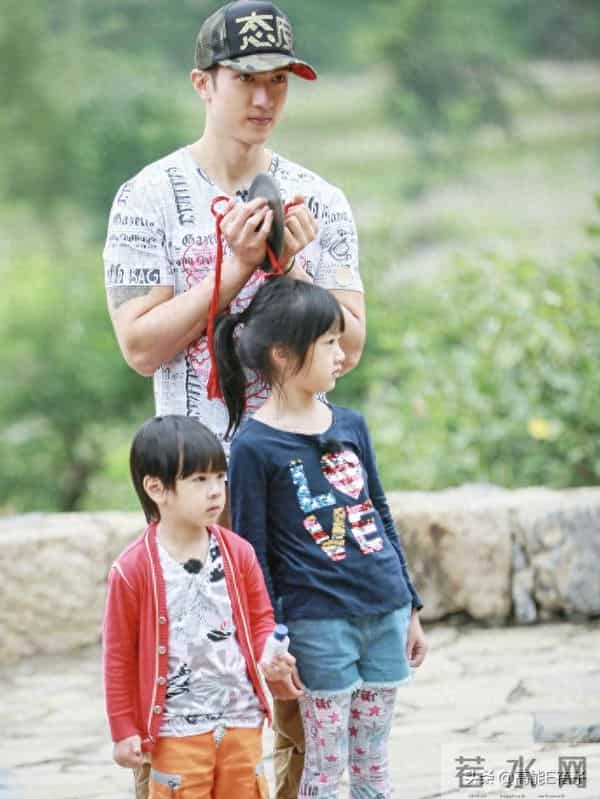 吴尊15岁女儿疑早恋？他却说“我没资格叫她18岁再谈恋爱”？