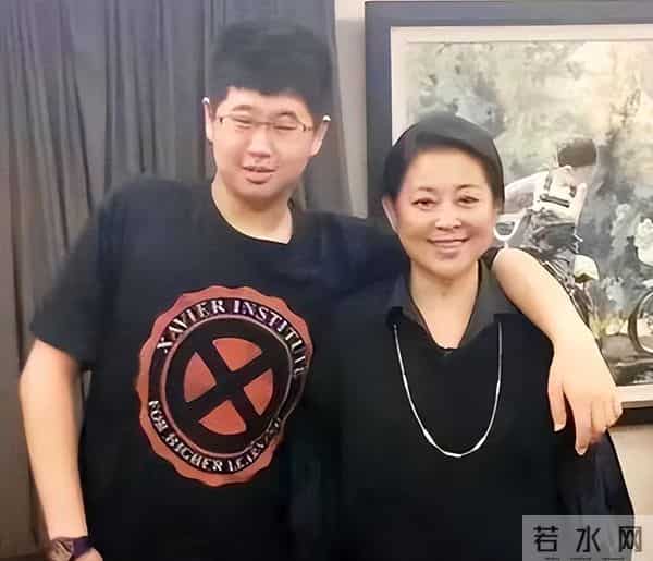 钱再多有什么用？66岁身家过亿的倪萍，还是要为儿子婚恋操碎了心