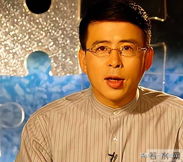 吃中国饭砸中国碗！扬言要让中国向世界道歉的阿丘，如今活成这样