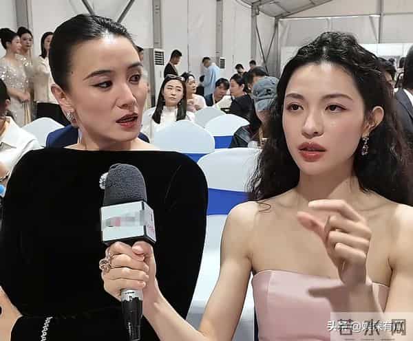 金鸡奖这夜，人情冷暖、江湖地位，在45岁宋佳身上体现得淋漓尽致