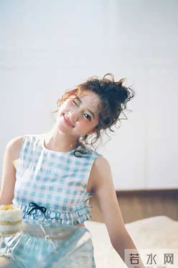 欧阳娣娣一身瑜伽服清纯唯美