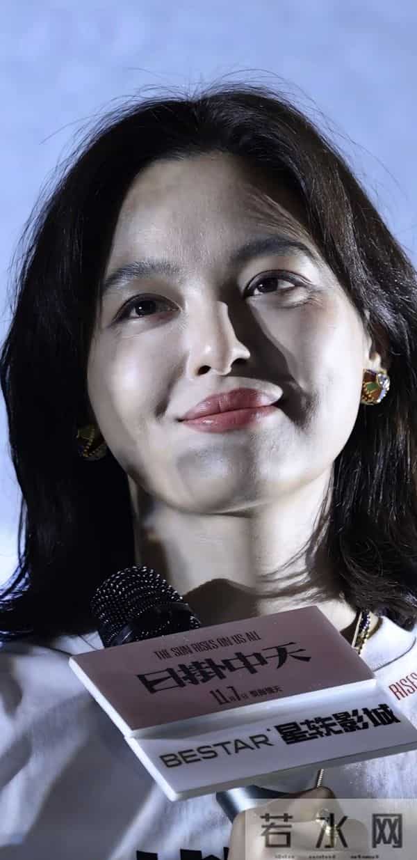 辛芷蕾,无美颜无滤镜的状态