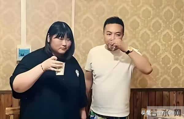 女儿订婚、陈萌孝顺！大衣哥三喜临门站上人生巅峰，亚男错失躺赢