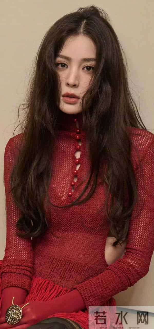 娜扎 很别致的上衣