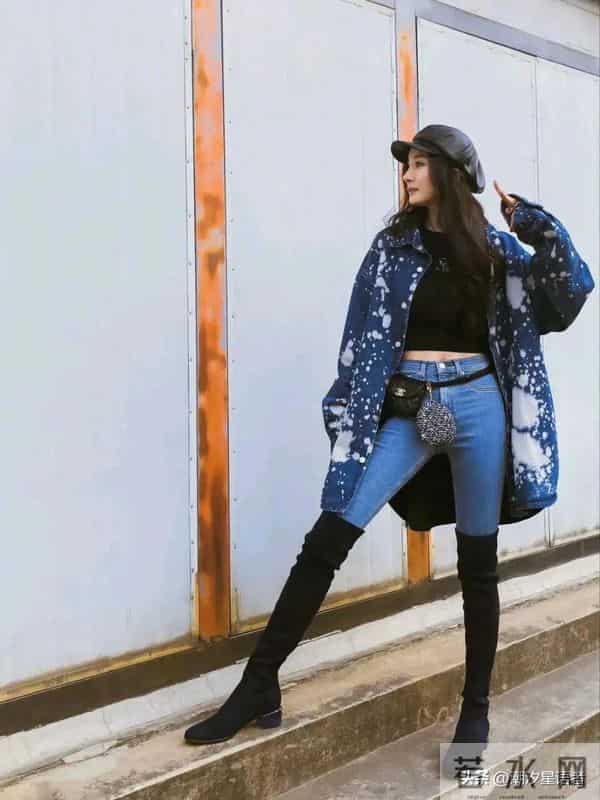 杨幂这波牛仔裤穿搭，把“日常辣妹”焊在身上了