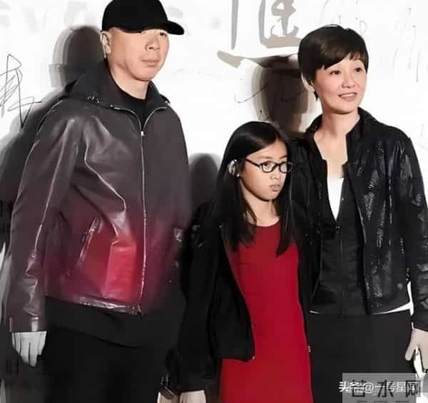 演都不演了?丁克大半辈子养女和冯小刚长太像,徐帆态度说明一切