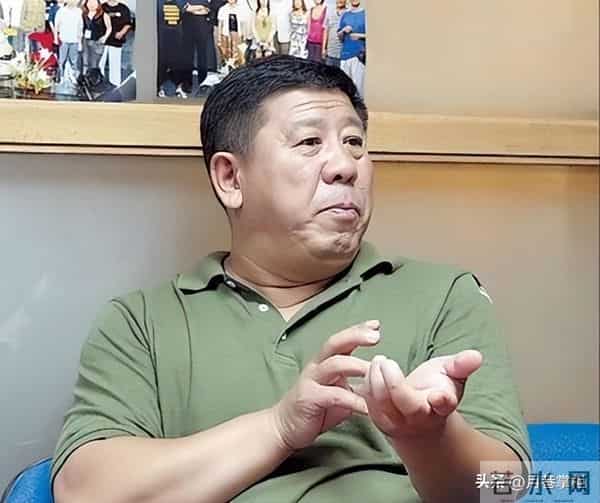 原来他俩是夫妻,家里家外老婆是领导,68岁住大别墅仍坚持拍戏