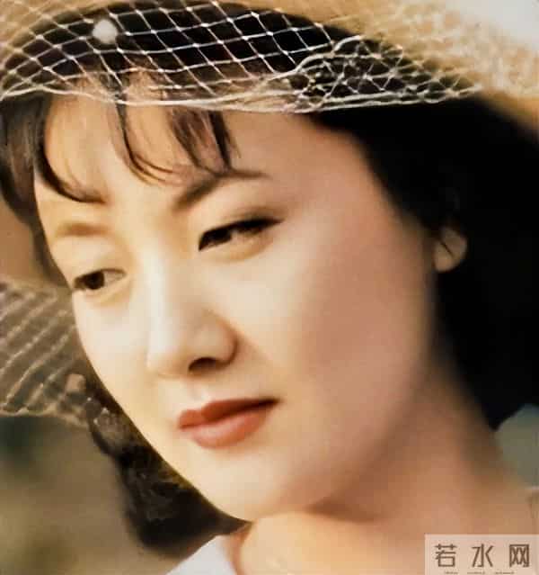 有一种“算计”叫邓婕!终于明白为何不生育也要嫁给二婚的张国立