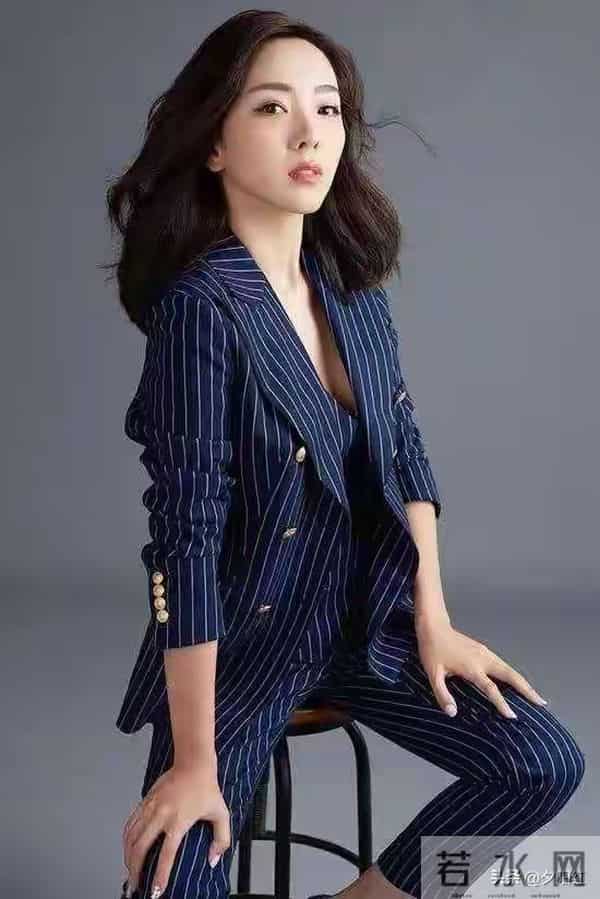 李思思：写真欣赏。