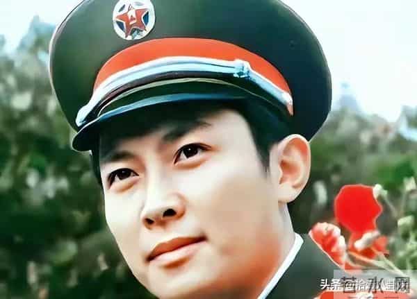 母亲曾经抛下她,父亲唐国强闪婚不养她,如今42岁唐莉活成怎样了