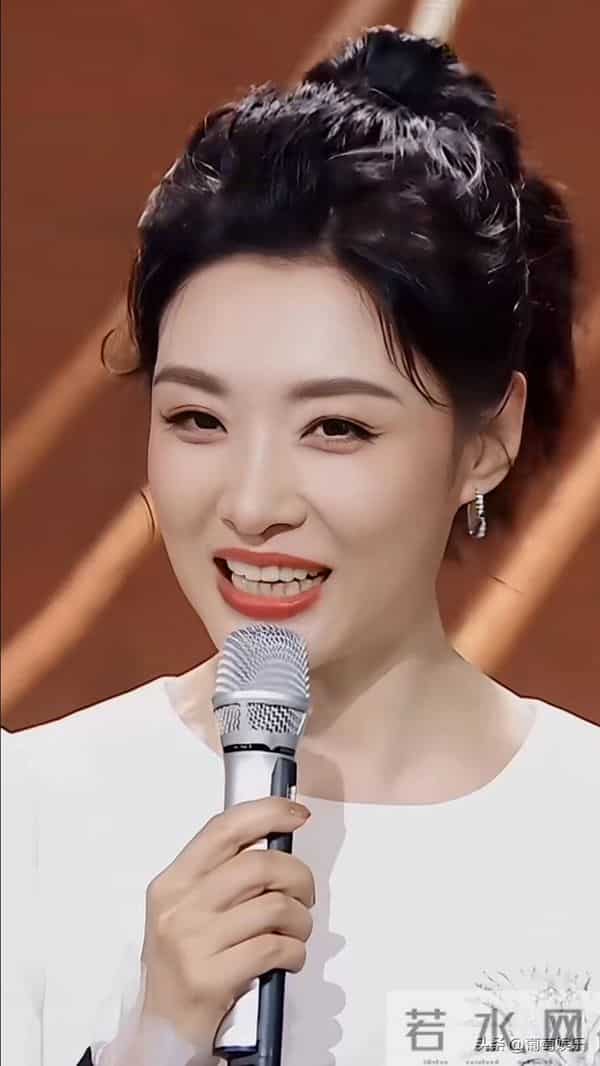 央视主持人 周涛