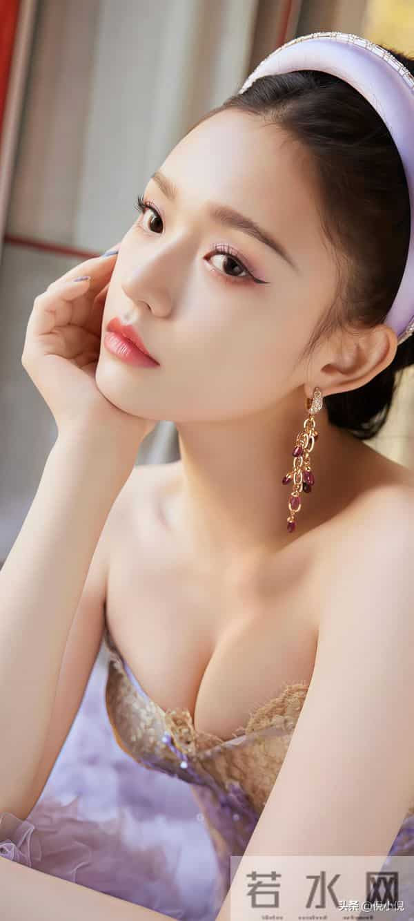 林允高清性感写真来啦！