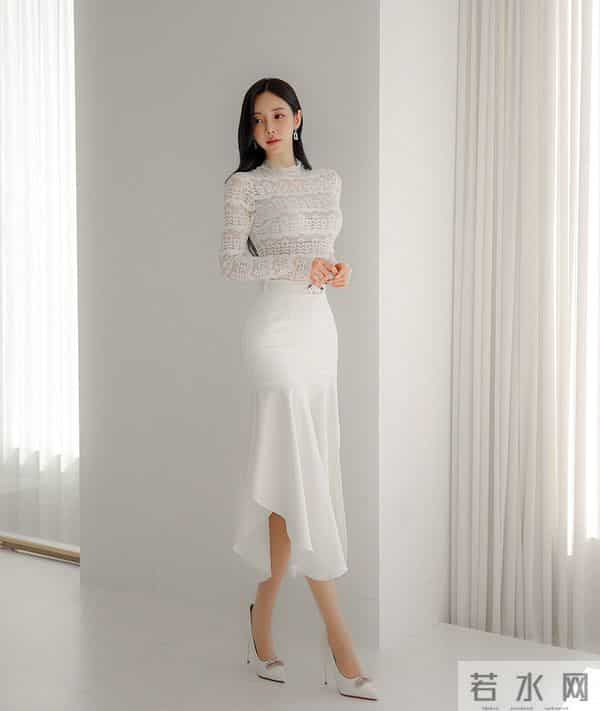 孙允珠白蕾丝开叉人鱼裙