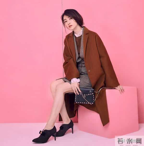 “素颜女神”王丽坤 身材高挑天生冷白皮,40岁看起来和20岁时一样