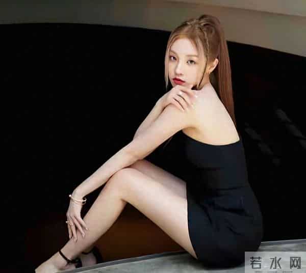 大长腿与完美身材的完美结合：宋雨琦的气质与美貌让人难以抗拒！