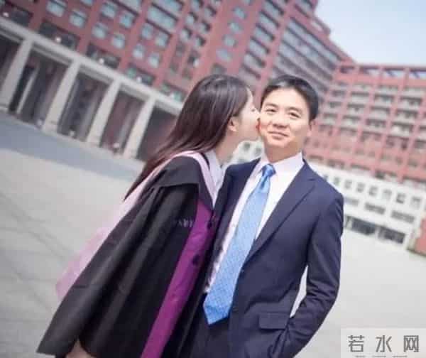 “婚变风波”仅10天，31岁章泽天又官宣喜讯，野心太大藏不住了！