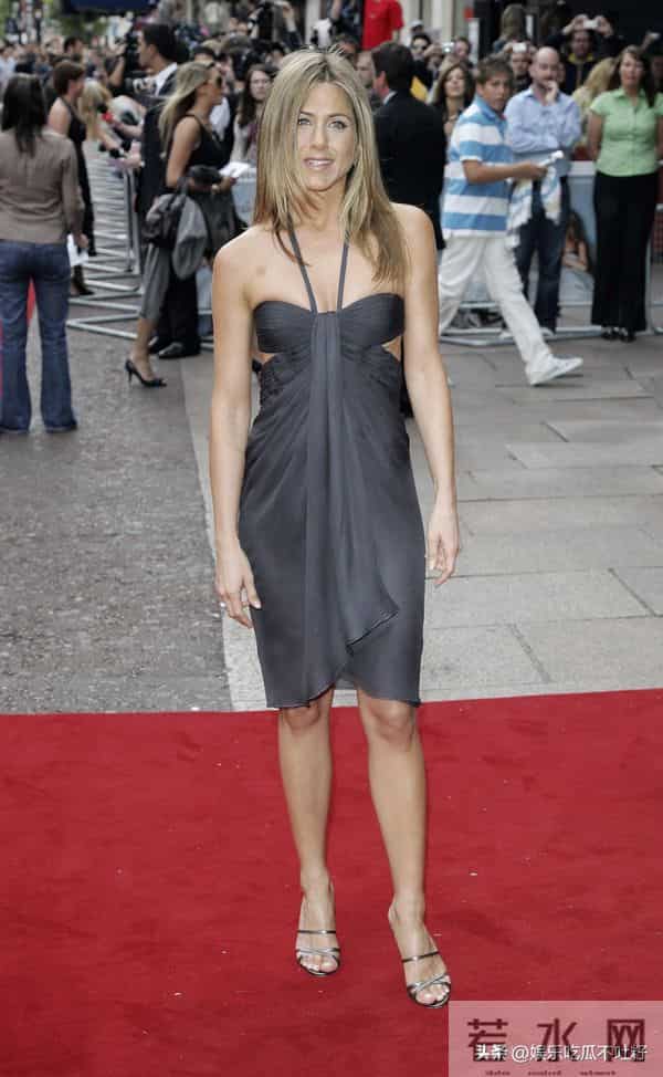 “美国甜心”詹妮弗·安妮斯顿