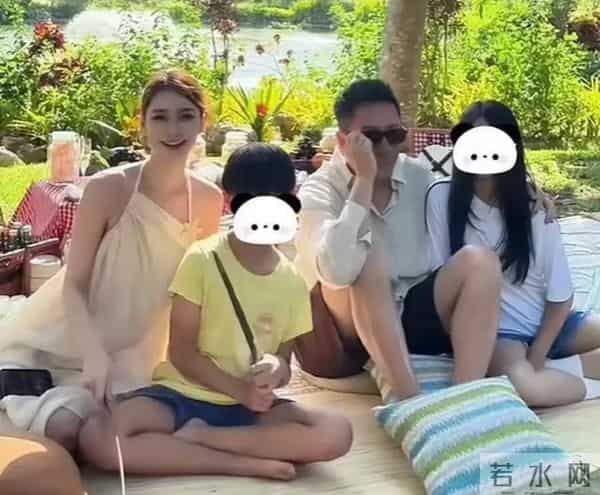 马筱梅这姐真刚!孕肚明显,直播回应孩子是否和小玥儿姐弟争家产