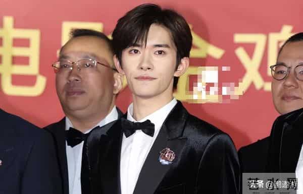 这一夜,金鸡奖成“照妖镜”姚晨脸肿,易烊千玺歪嘴,宋佳脸油