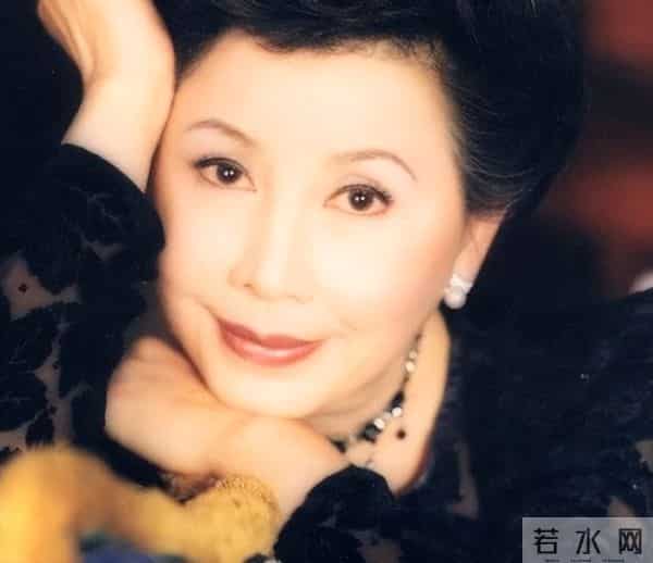 突传死讯!香港知名演员的老公在家中离世,坐在轮椅上没有了呼吸