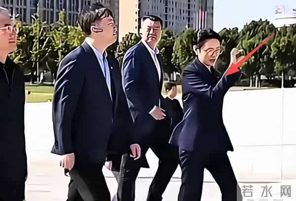 她是“央视一姐”,结婚12年选择离婚,坦然:婚姻给我的尽是痛苦