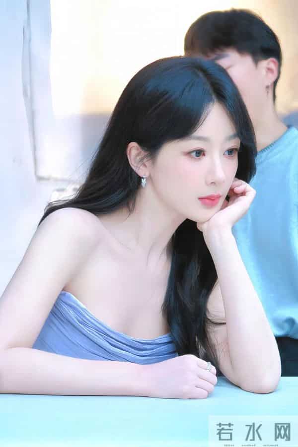 杨紫 要被这套造型美哭了!!!