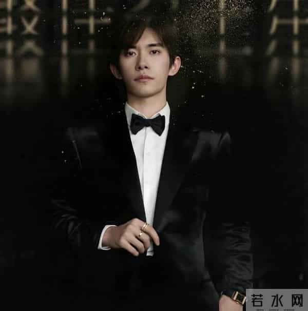 24岁摘金鸡影帝！易烊千玺的封神之路,藏着3个硬核真相