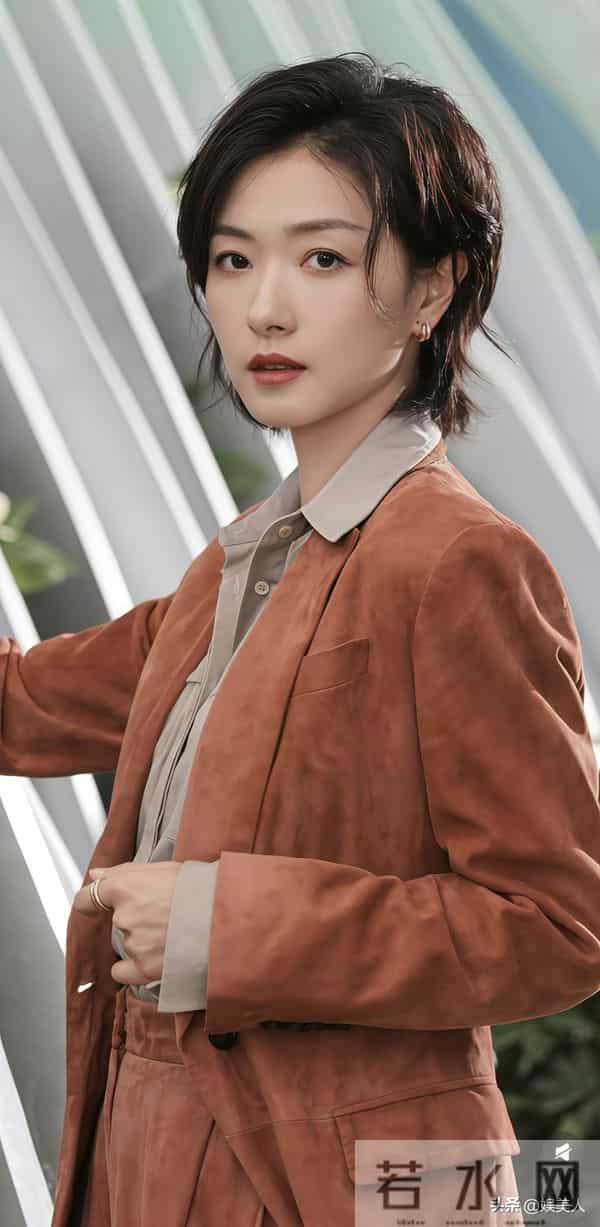 万茜:颜值气质身材三在线的魅力女神