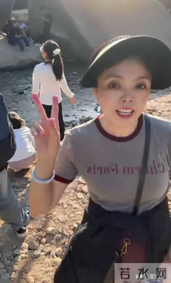 瑾汐大哥抖音介绍有变 不再艾特哈哈家族 两姐妹爬山 哈爸哈妈心情好