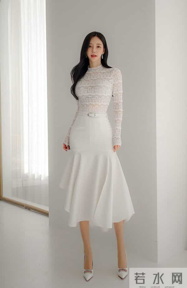 孙允珠白蕾丝开叉人鱼裙