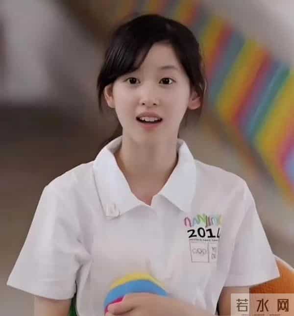 “婚变风波”仅10天，31岁章泽天又官宣喜讯，野心太大藏不住了！