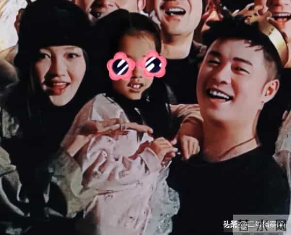 离婚10年后,晒出情侣泳装照的许婧,没给前夫陈赫留一丝“体面”