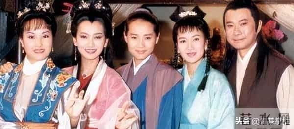 真相了！叶童真能忍，老公8次出轨不离婚，亲哥当保安也不搭手