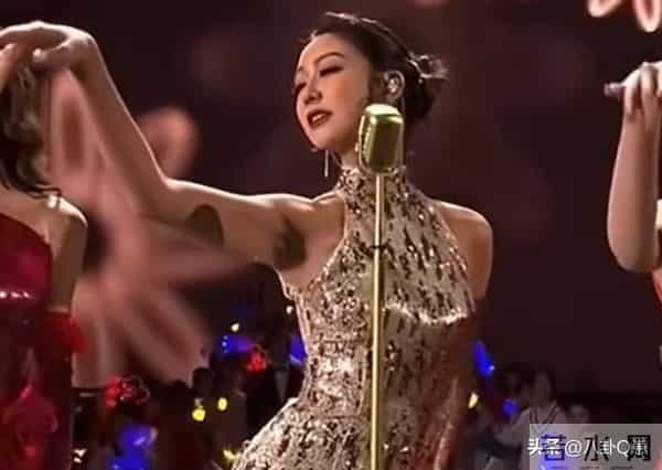 香港“最后”一个天后,被拍到和黑人出入酒店,如今43岁孤身一人