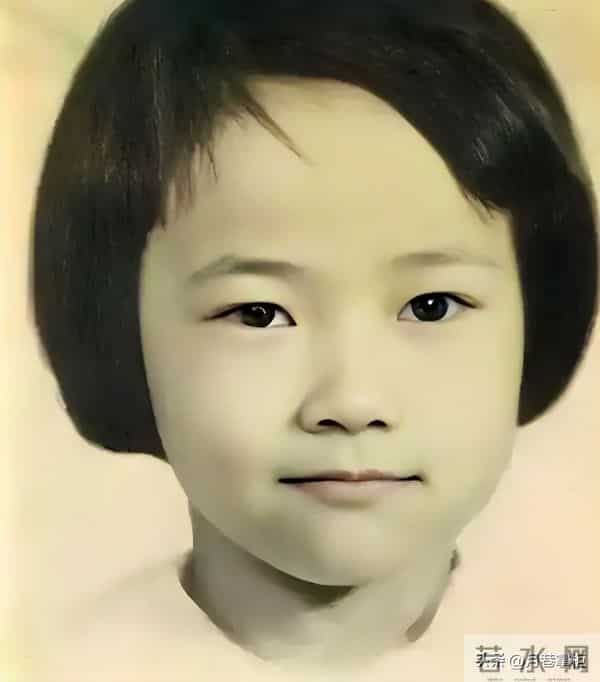 真相了！叶童真能忍，老公8次出轨不离婚，亲哥当保安也不搭手