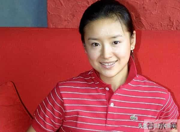 从“金童玉女”到“反目成仇”，潘粤明终于迎来了“翻身”